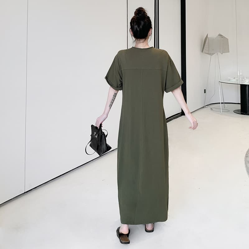 きれいめカジュアル ジップ襟半袖ゆったりロング丈ワンピース