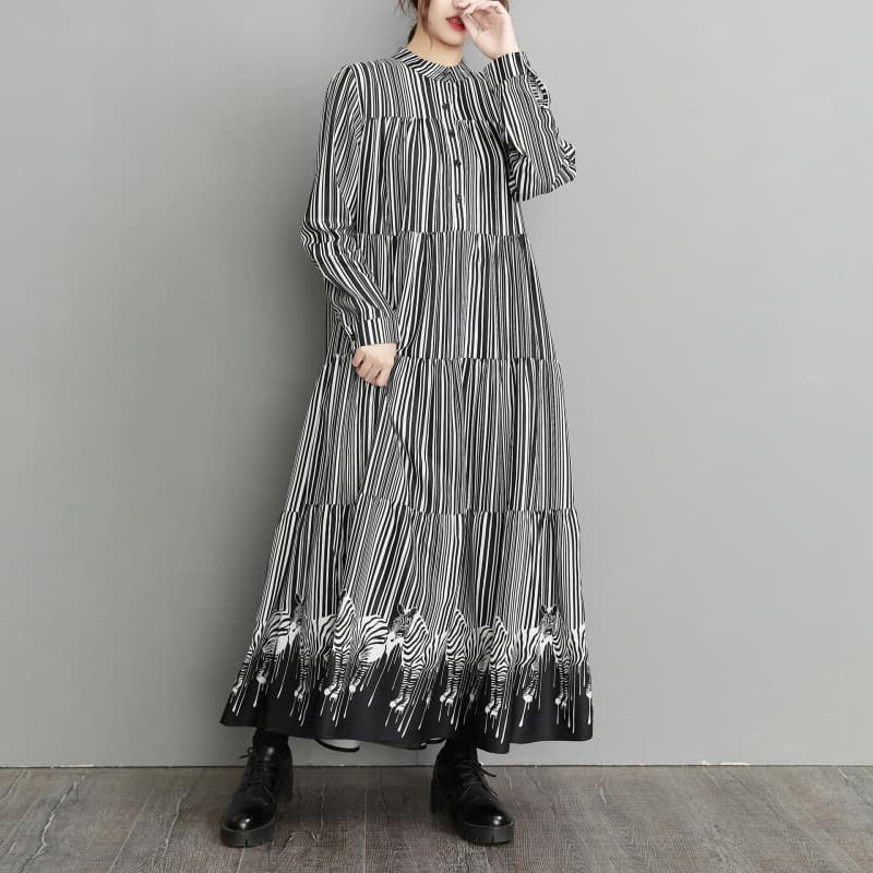 きれいめカジュアル 縦縞柄裾刺繍ティアード長袖マキシワンピース