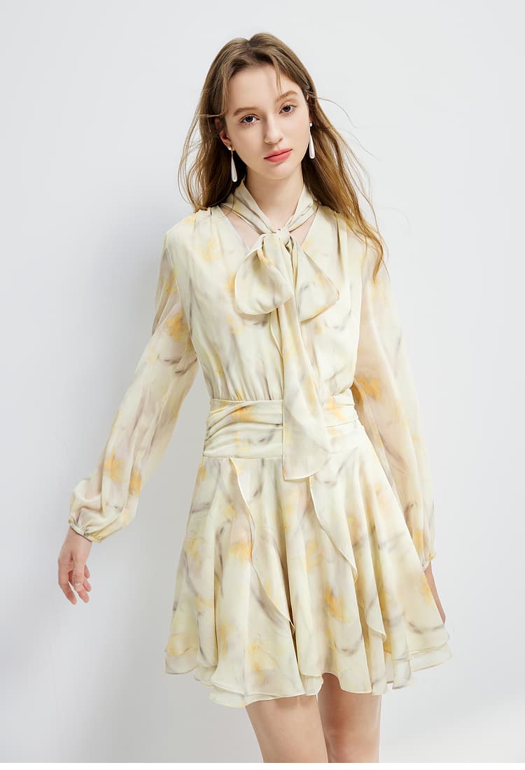 きれいめカジュアル リボンネック シフォンミニワンピース