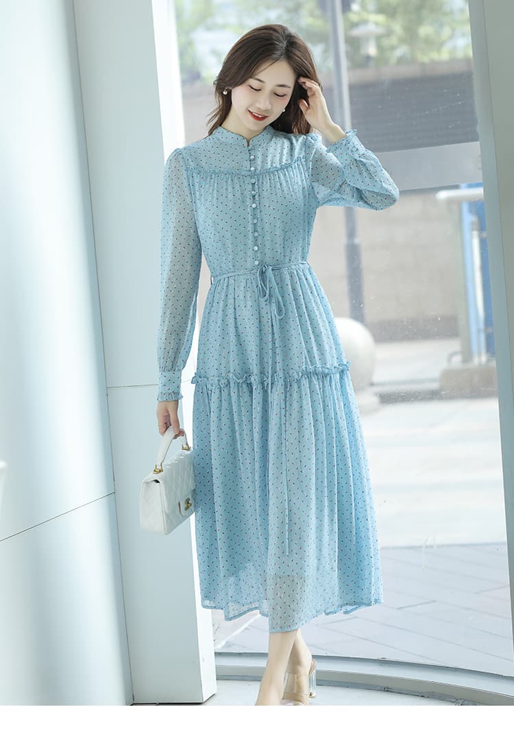 きれいめカジュアル 小花柄ティアードロング袖ワンピース