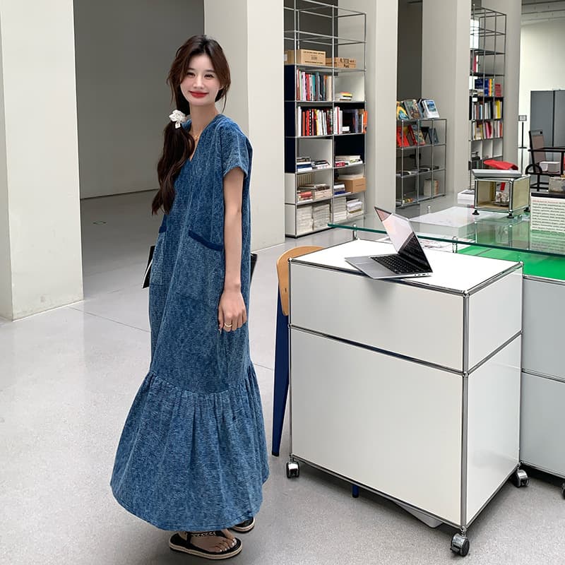 きれいめカジュアル 裾ティアードデニムワンピース半袖
