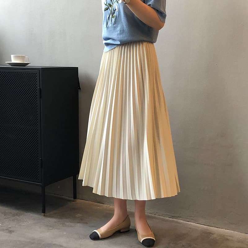 きれいめカジュアル 韓国風プリーツスカート ロング丈 ウエストゴム仕様