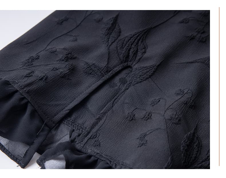 きれいめカジュアル 花柄刺繍チャイナ風フリルワンピース