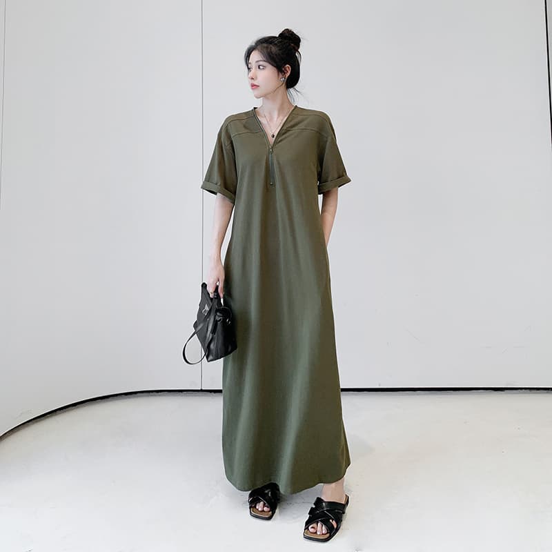 きれいめカジュアル スキッパーネック半袖ロング丈ゆったりシャツワンピース
