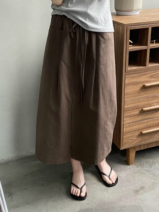 きれいめカジュアル ハイウエストロング丈スカート大人可愛い