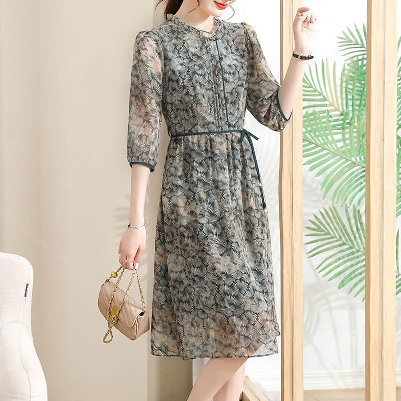 きれいめカジュアル 花柄シフォン七分袖ウエストリボンワンピース