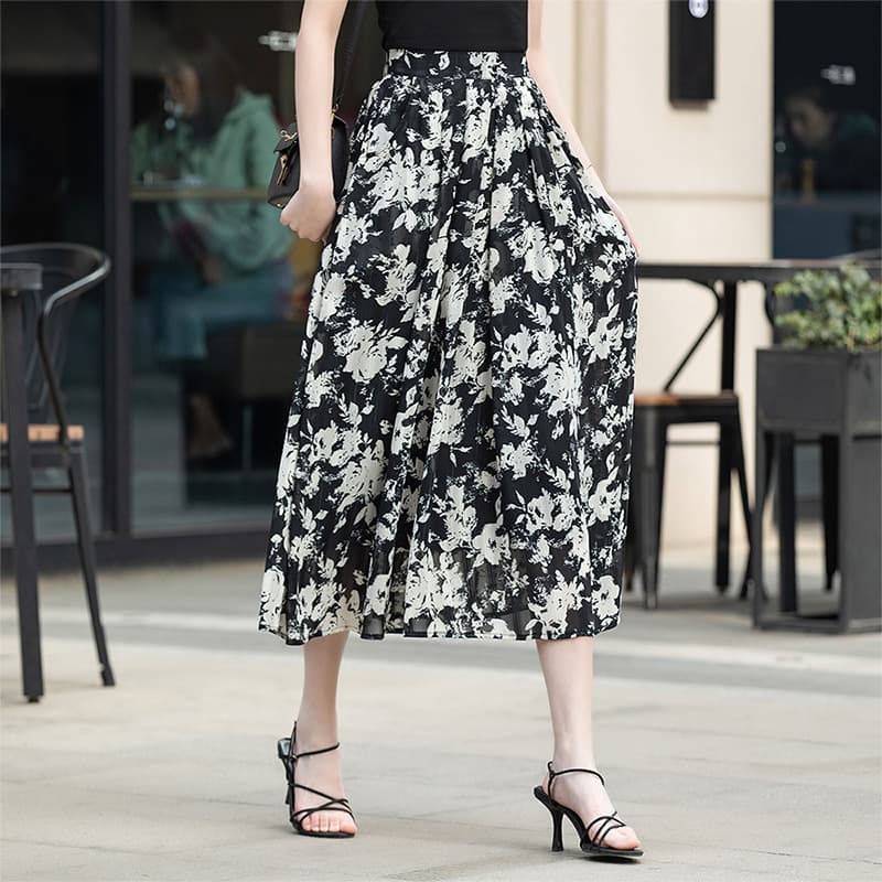 きれいめカジュアル 花柄シフォンフレアロングスカート