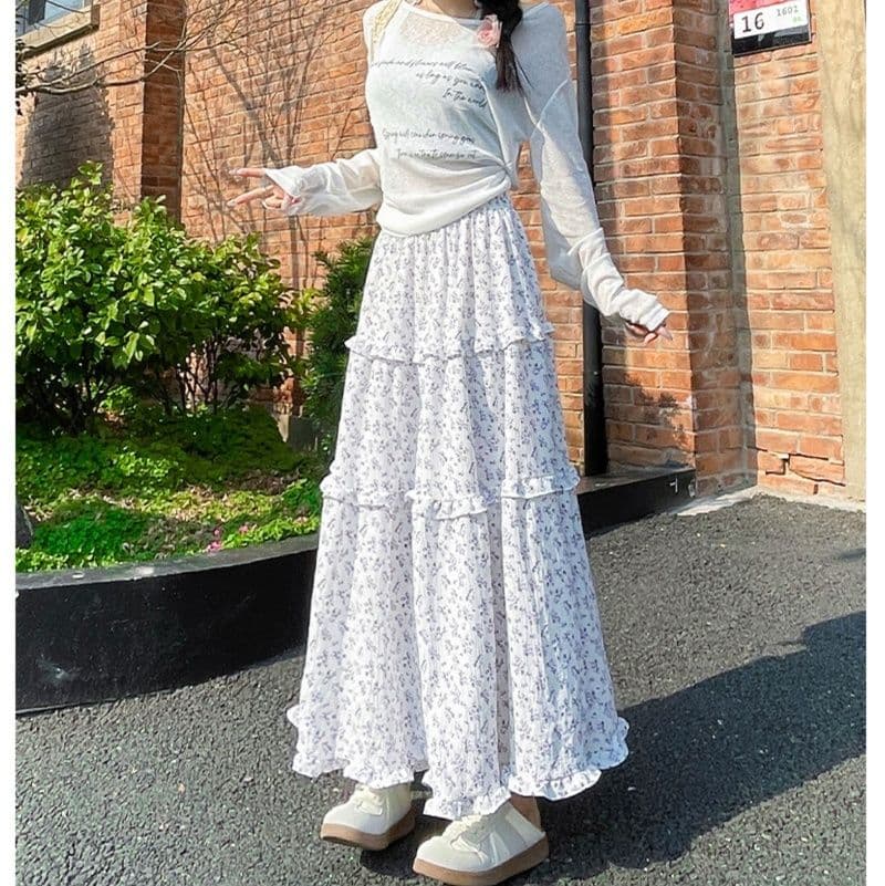 きれいめカジュアル 小花柄ティアードフレアマキシ丈スカート