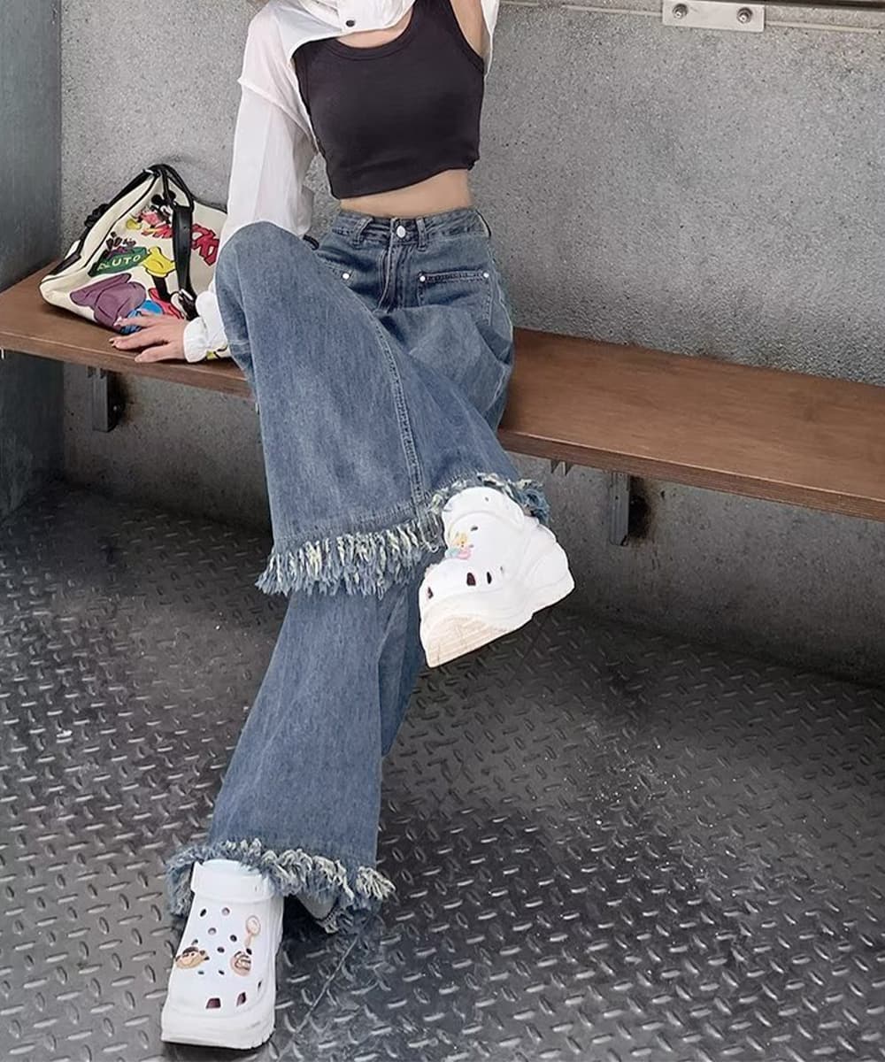 きれいめカジュアル 裾フリンジ ワイドデニムパンツ 美脚
