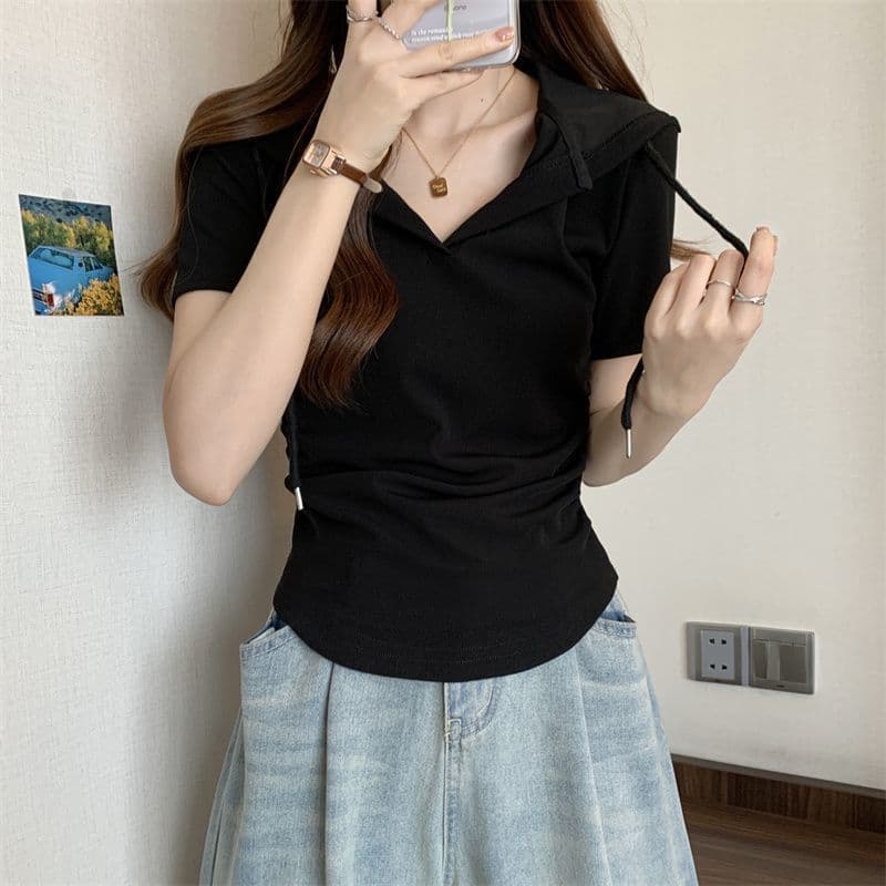きれいめカジュアル フード付き半袖パフスリーブトップス